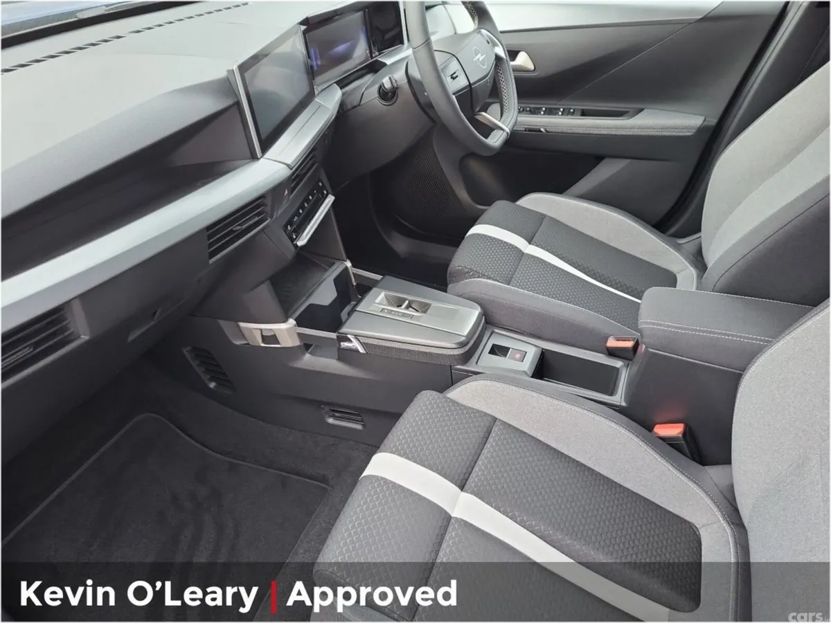 Opel Frontera SUV, Petrol Hybrid, 2026, Blue