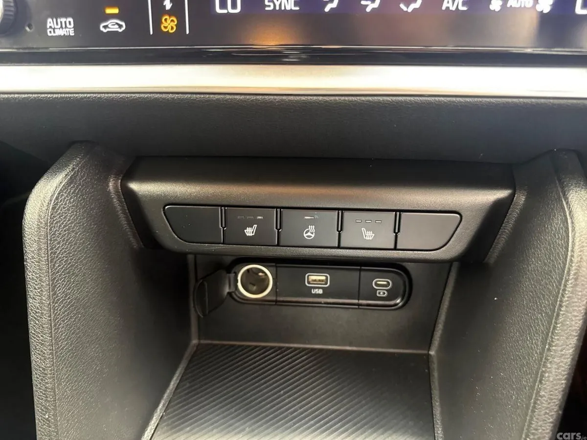 Kia Sportage SUV, Diesel Hybrid, 2023, Black