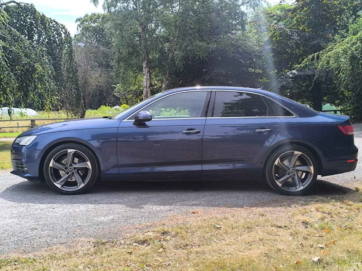 Audi A4 Saloon, Diesel, 2017, Blue