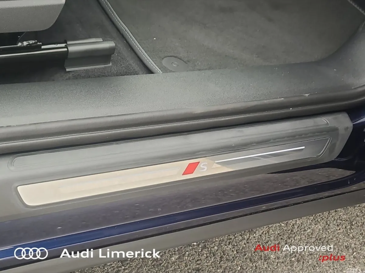 Audi Q5 SUV, Petrol Plug-in Hybrid, 2026, Blue