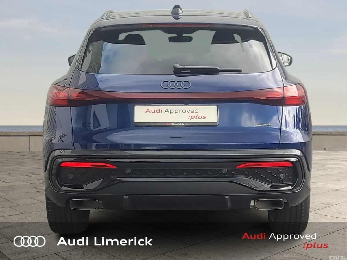 Audi Q5 SUV, Petrol Plug-in Hybrid, 2026, Blue