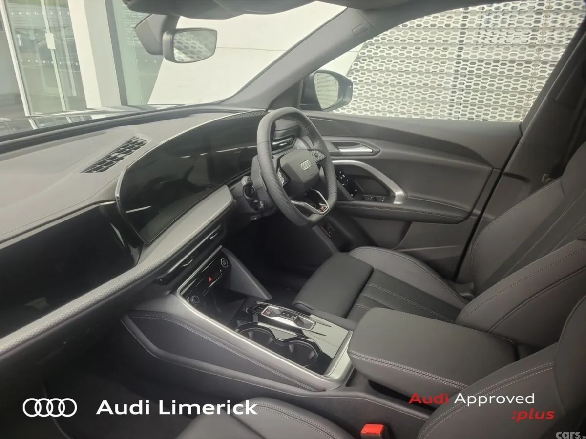 Audi Q5 SUV, Petrol Plug-in Hybrid, 2026, Blue