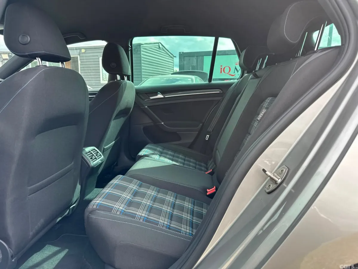 Volkswagen Golf Hatchback, Petrol Plug-in Hybrid, 2016, Silver