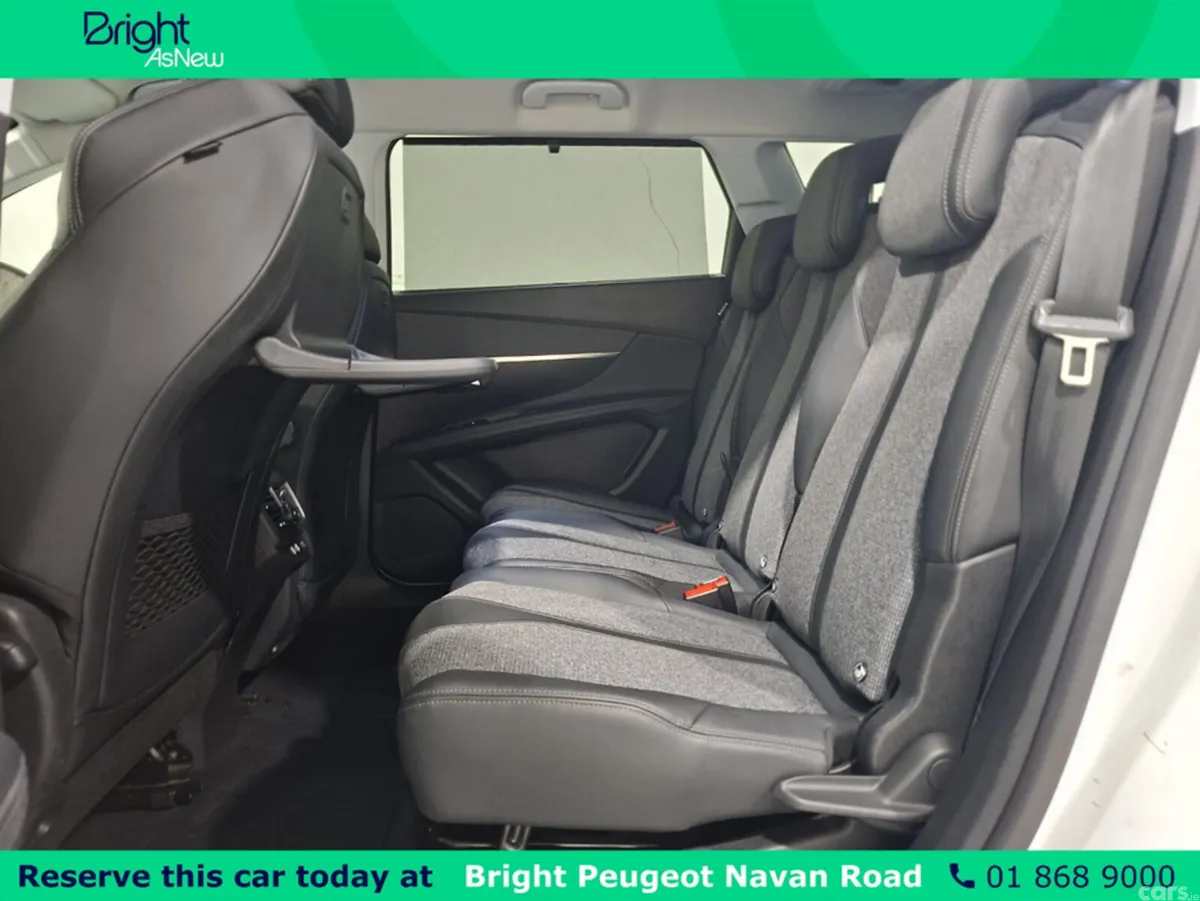 Peugeot 5008 MPV, Diesel, 2020, White