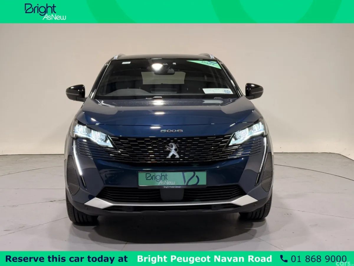 Peugeot 5008 MPV, Petrol, 2023, Blue