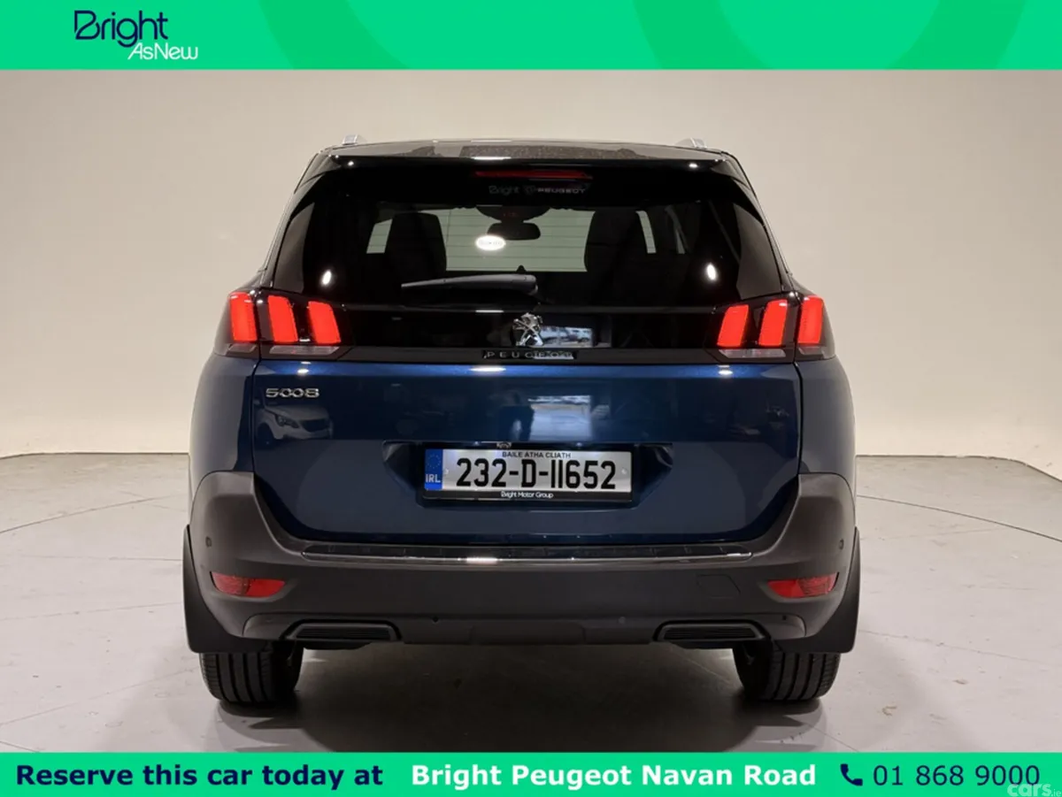 Peugeot 5008 MPV, Petrol, 2023, Blue