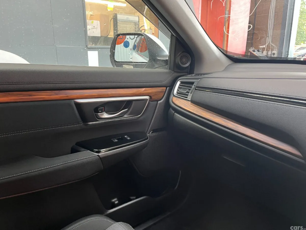 Honda CR-V SUV, Petrol Hybrid, 2019, White