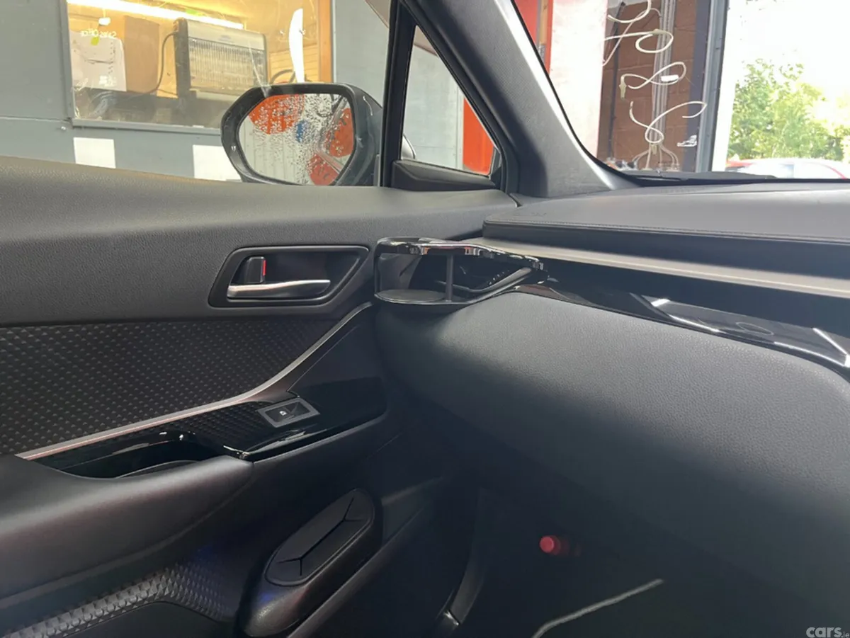 Toyota C-HR SUV, Petrol Hybrid, 2019, Black