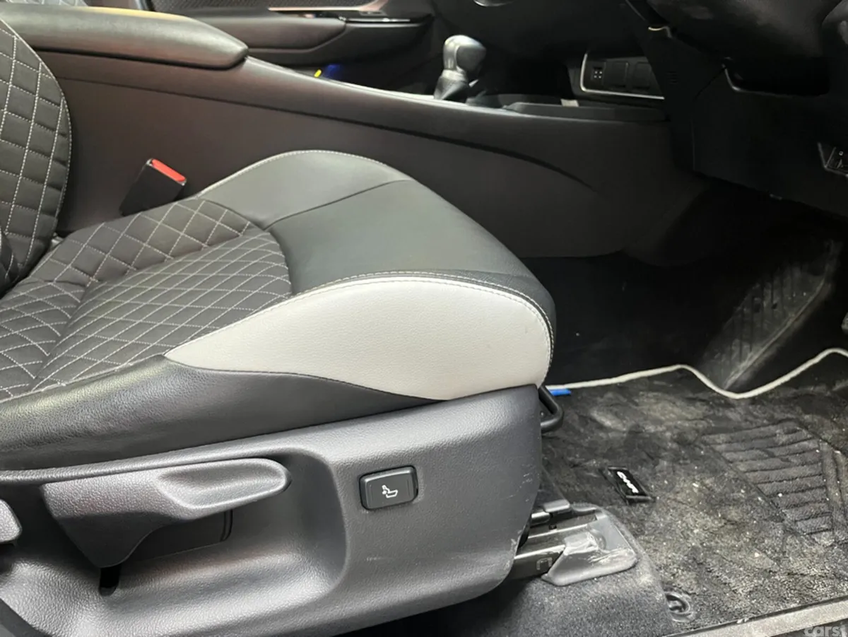 Toyota C-HR SUV, Petrol Hybrid, 2019, Black