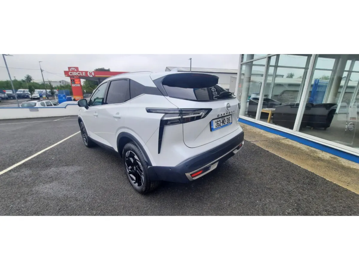Nissan Qashqai MPV, Petrol Hybrid, 2026, White