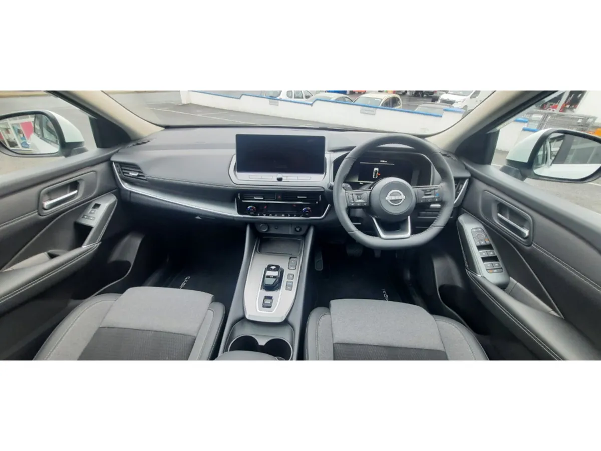 Nissan Qashqai MPV, Petrol Hybrid, 2026, White