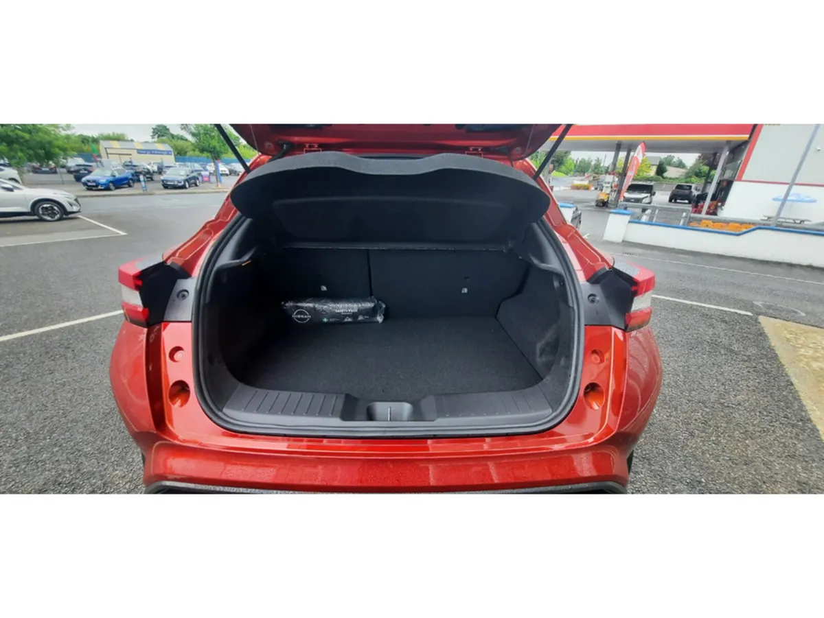 Nissan Juke Hatchback, Petrol Hybrid, 2026, Red