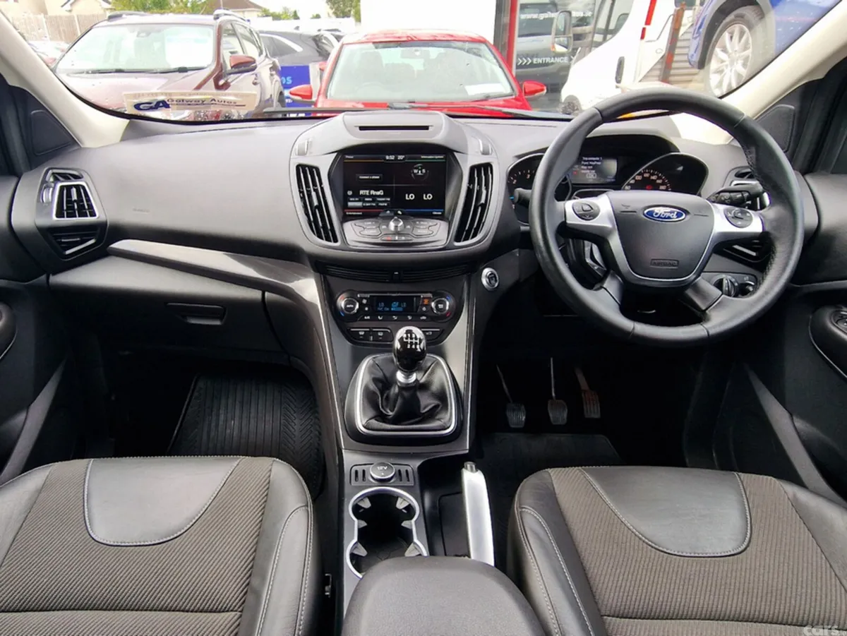 Ford Kuga SUV, Diesel, 2016, Red