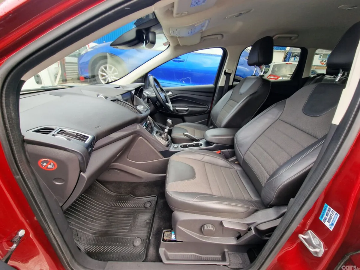 Ford Kuga SUV, Diesel, 2016, Red