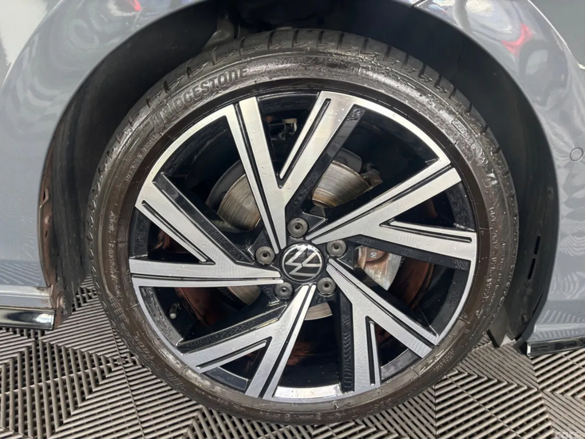 Volkswagen Golf Hatchback, Petrol, 2023, Grey