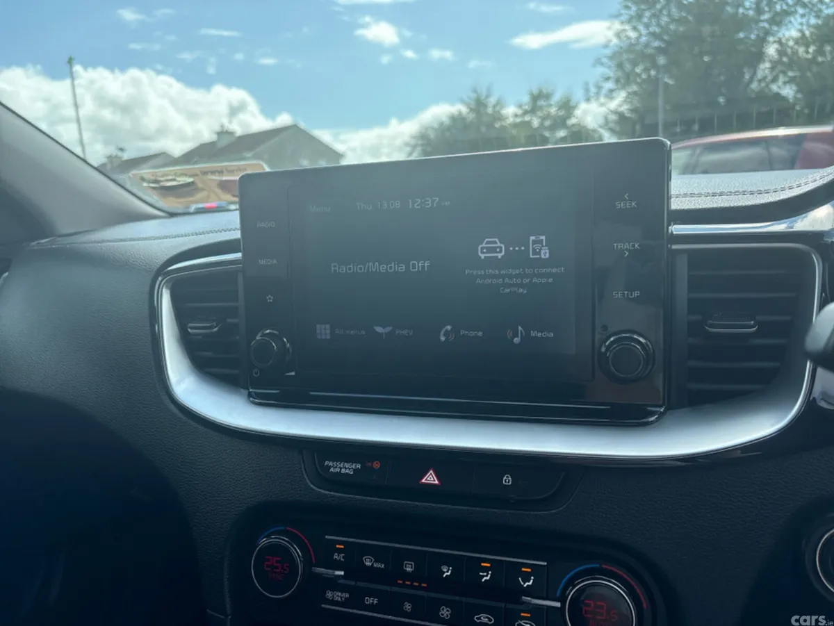 Kia Ceed Estate, Petrol Plug-in Hybrid, 2022, Grey