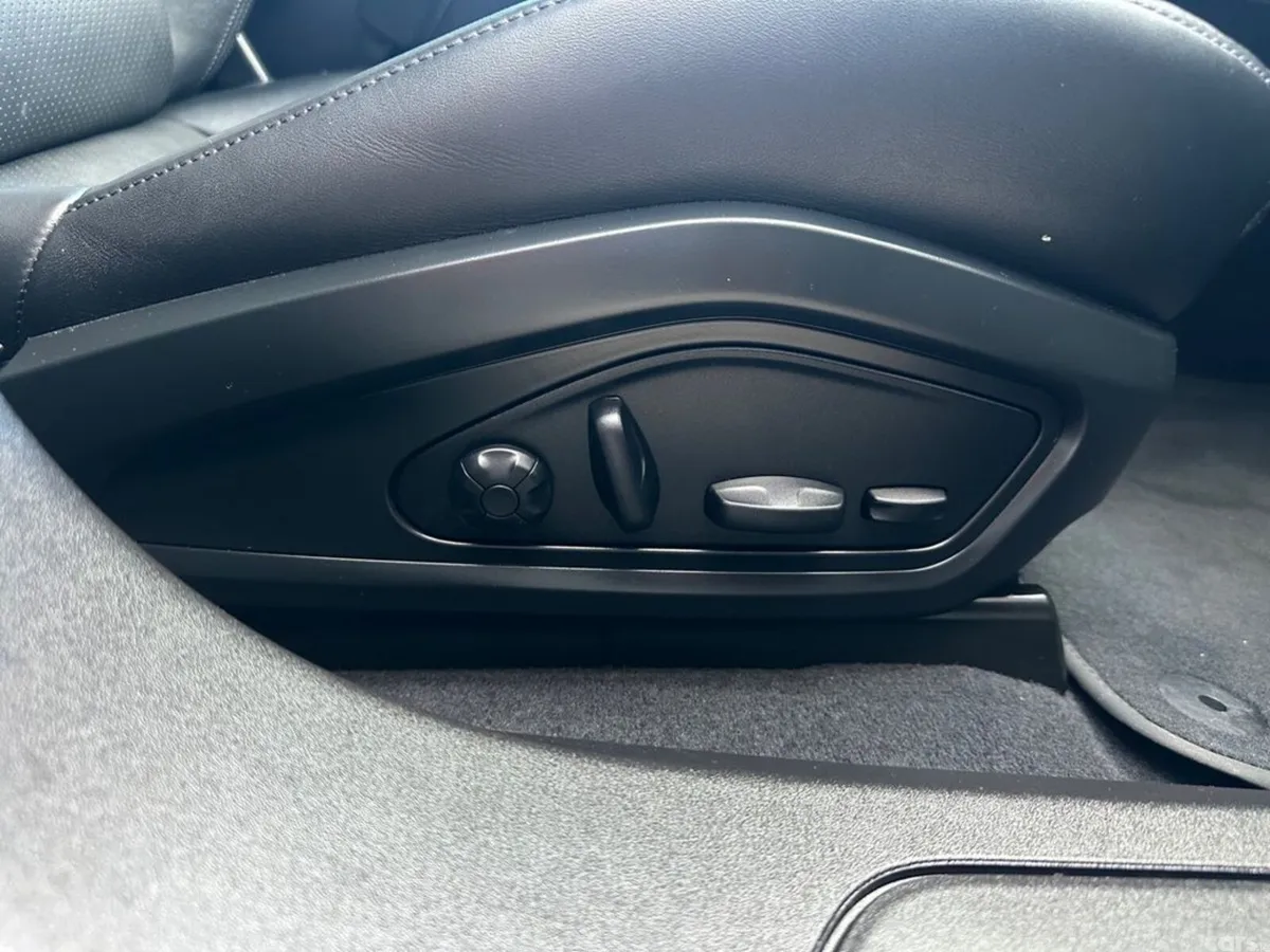 Porsche Taycan Estate, Electric, 2023, Silver