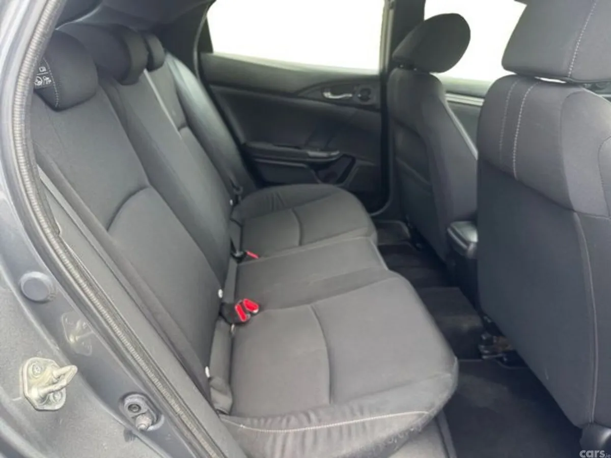 Honda Civic Hatchback, Diesel, 2019, Grey