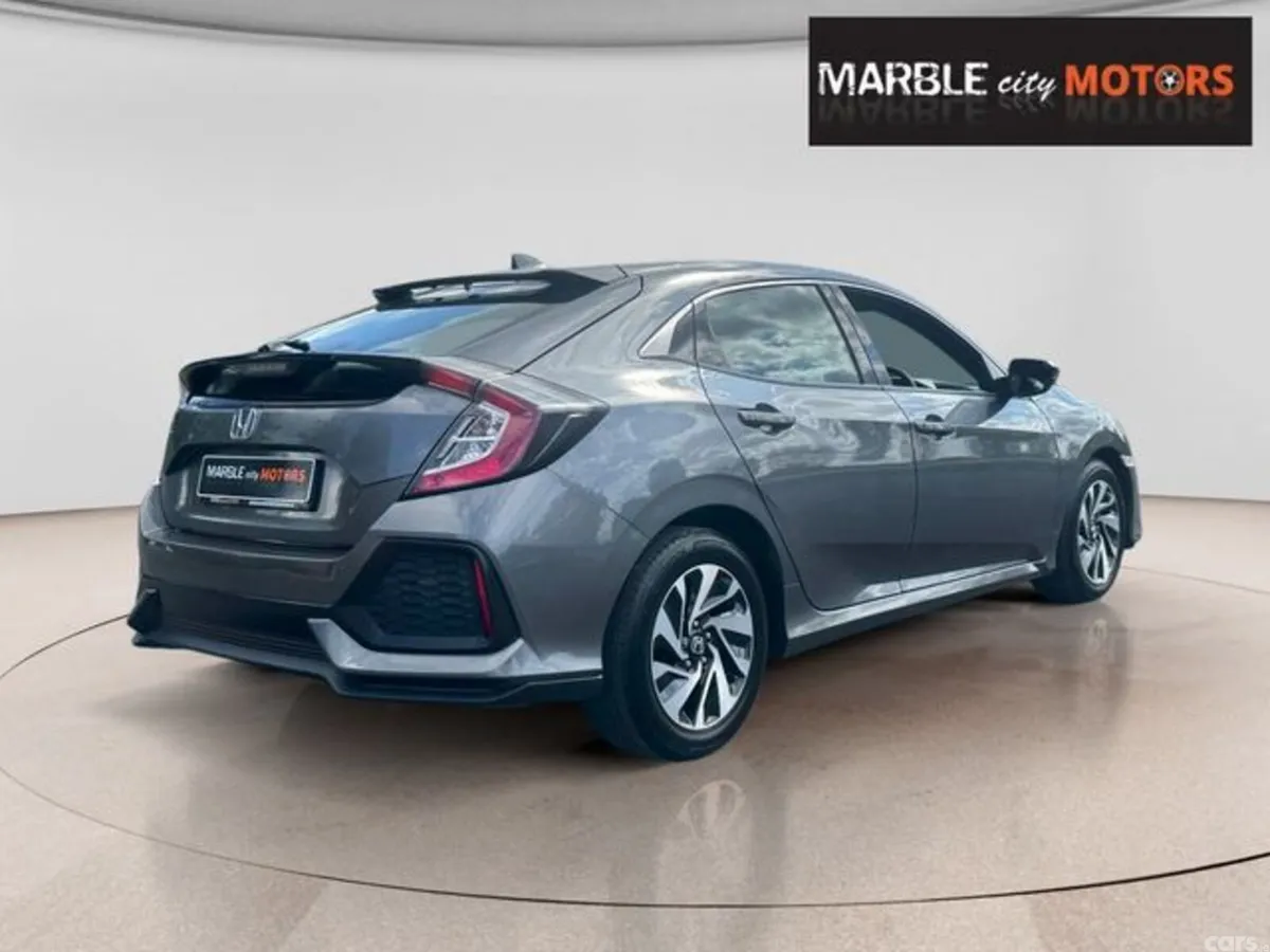 Honda Civic Hatchback, Diesel, 2019, Grey