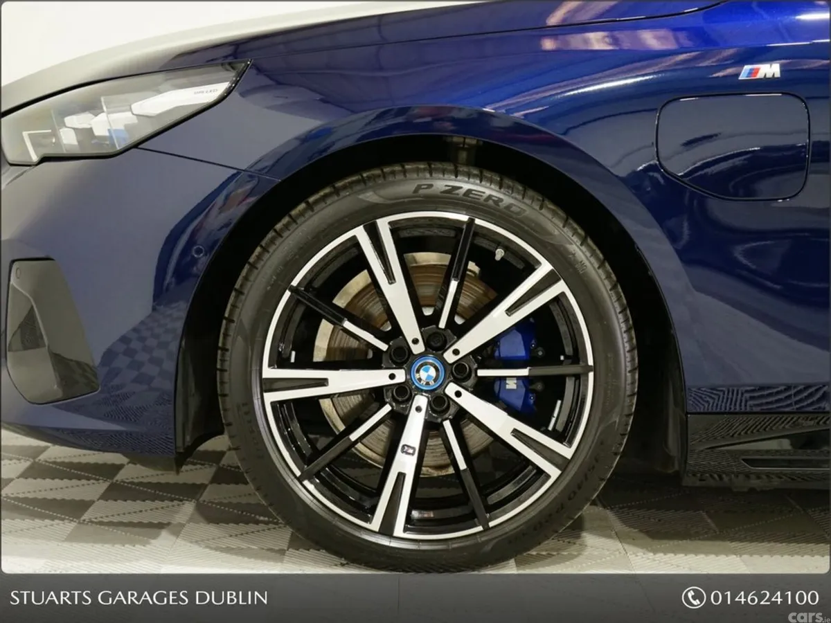 BMW 5-Series Saloon, Petrol Plug-in Hybrid, 2026, Blue