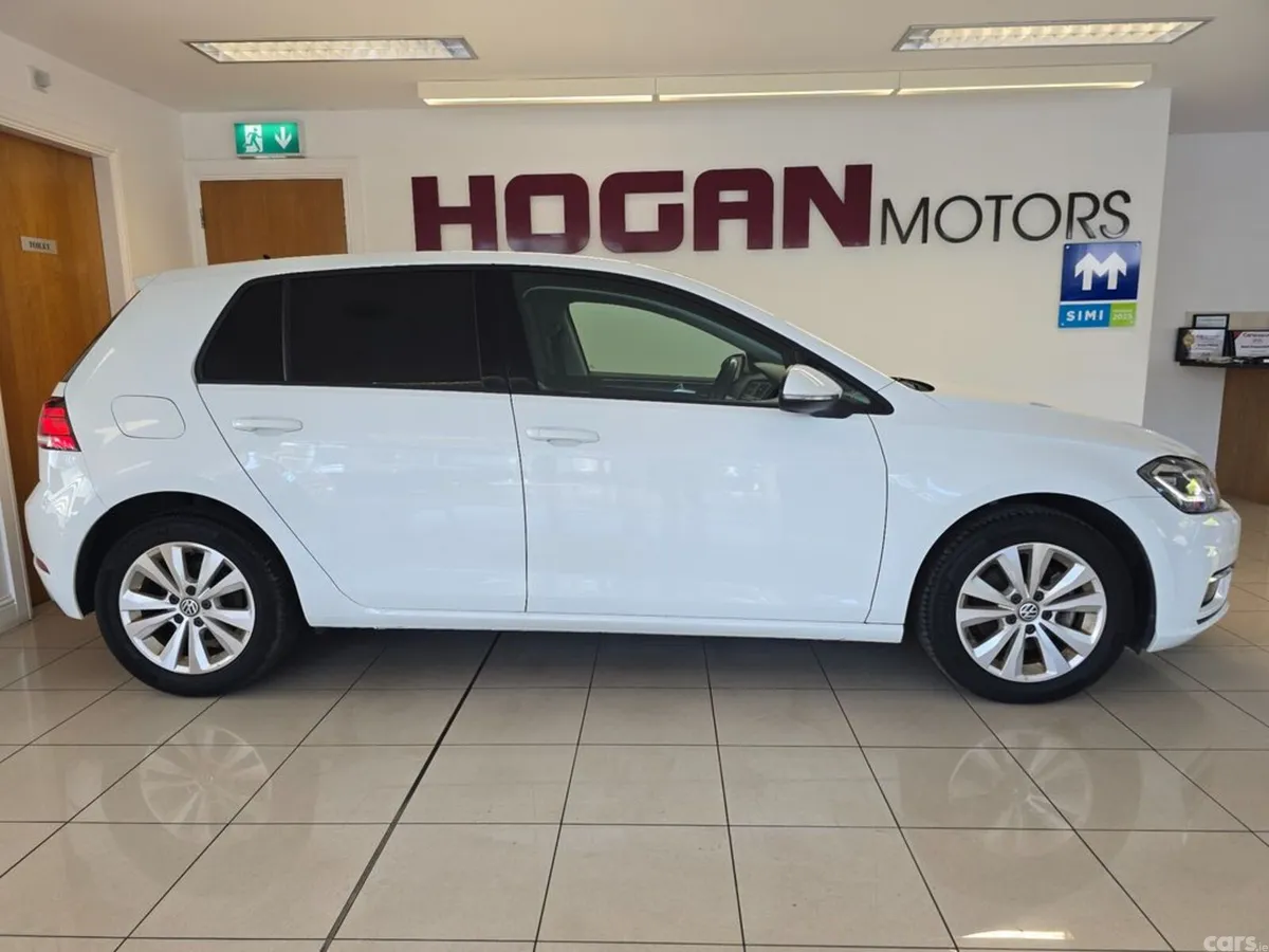 Volkswagen Golf Hatchback, Petrol, 2018, White