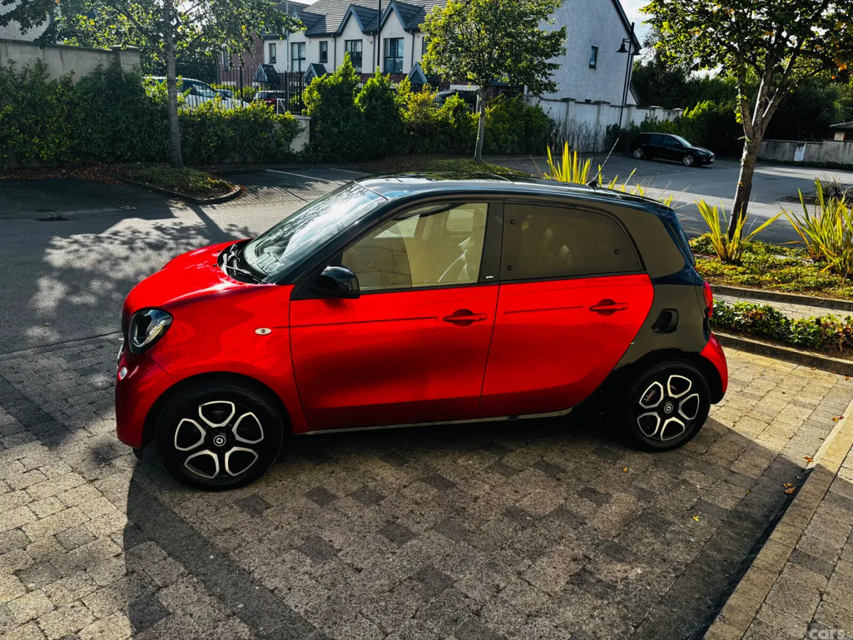 Smart Forfour Hatchback, Petrol, 2016, Red