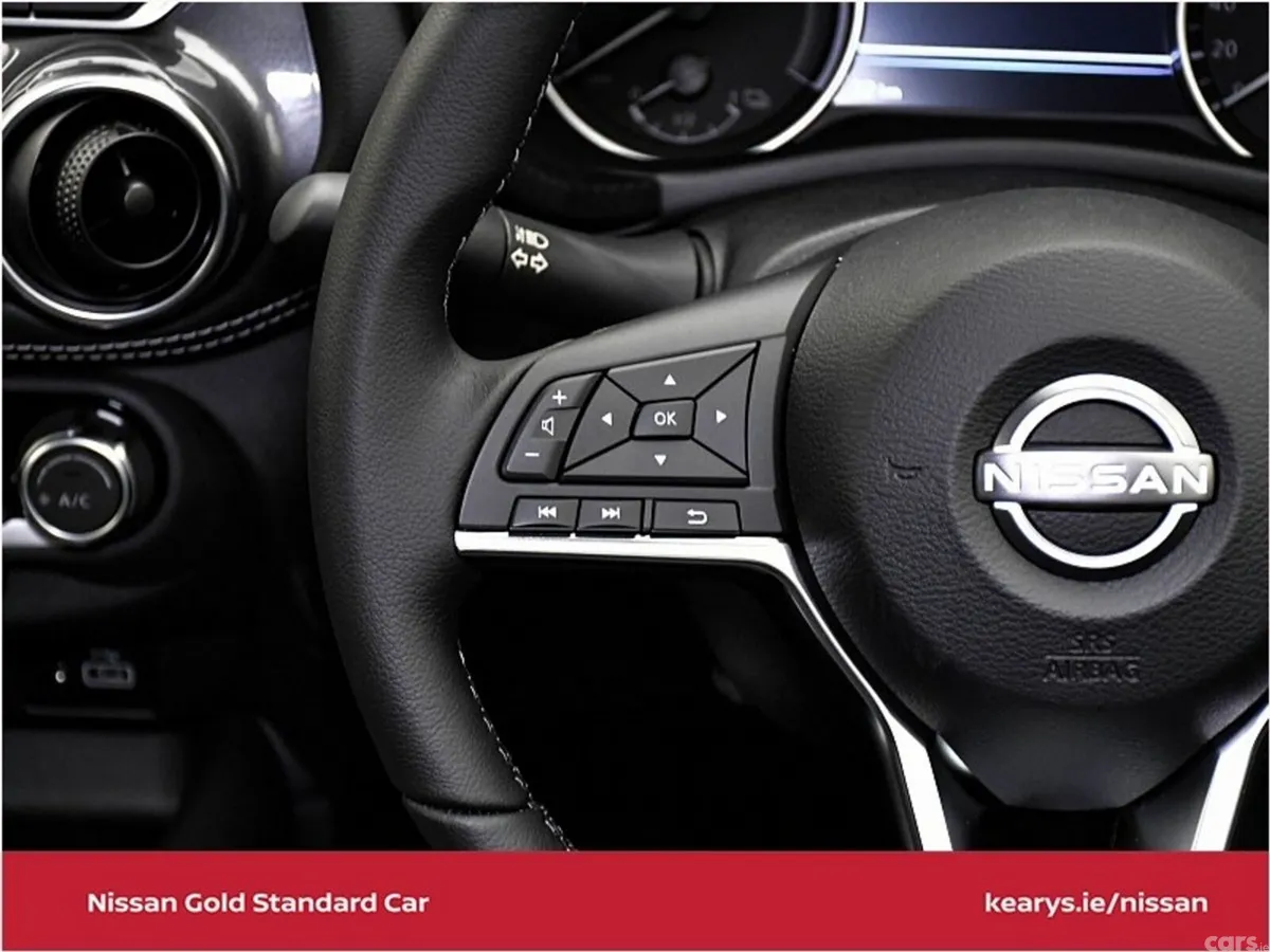 Nissan Juke SUV, Petrol Hybrid, 2024, Silver