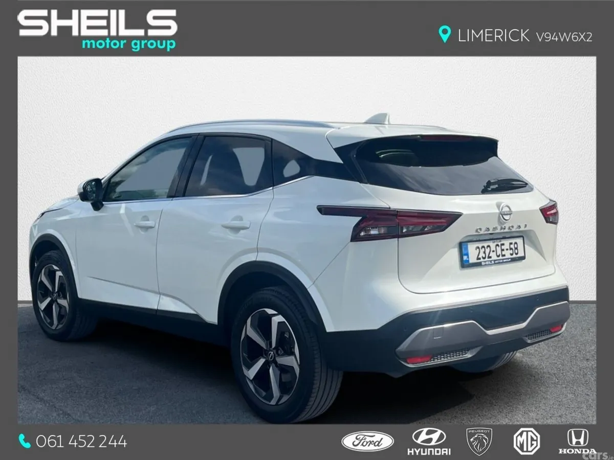 Nissan Qashqai MPV, Petrol, 2023, White