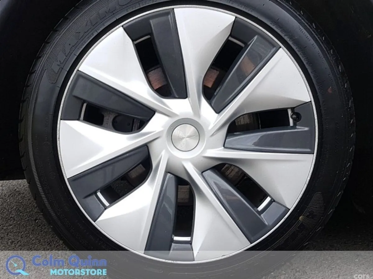 Tesla Model Y Saloon, Electric, 2023, White