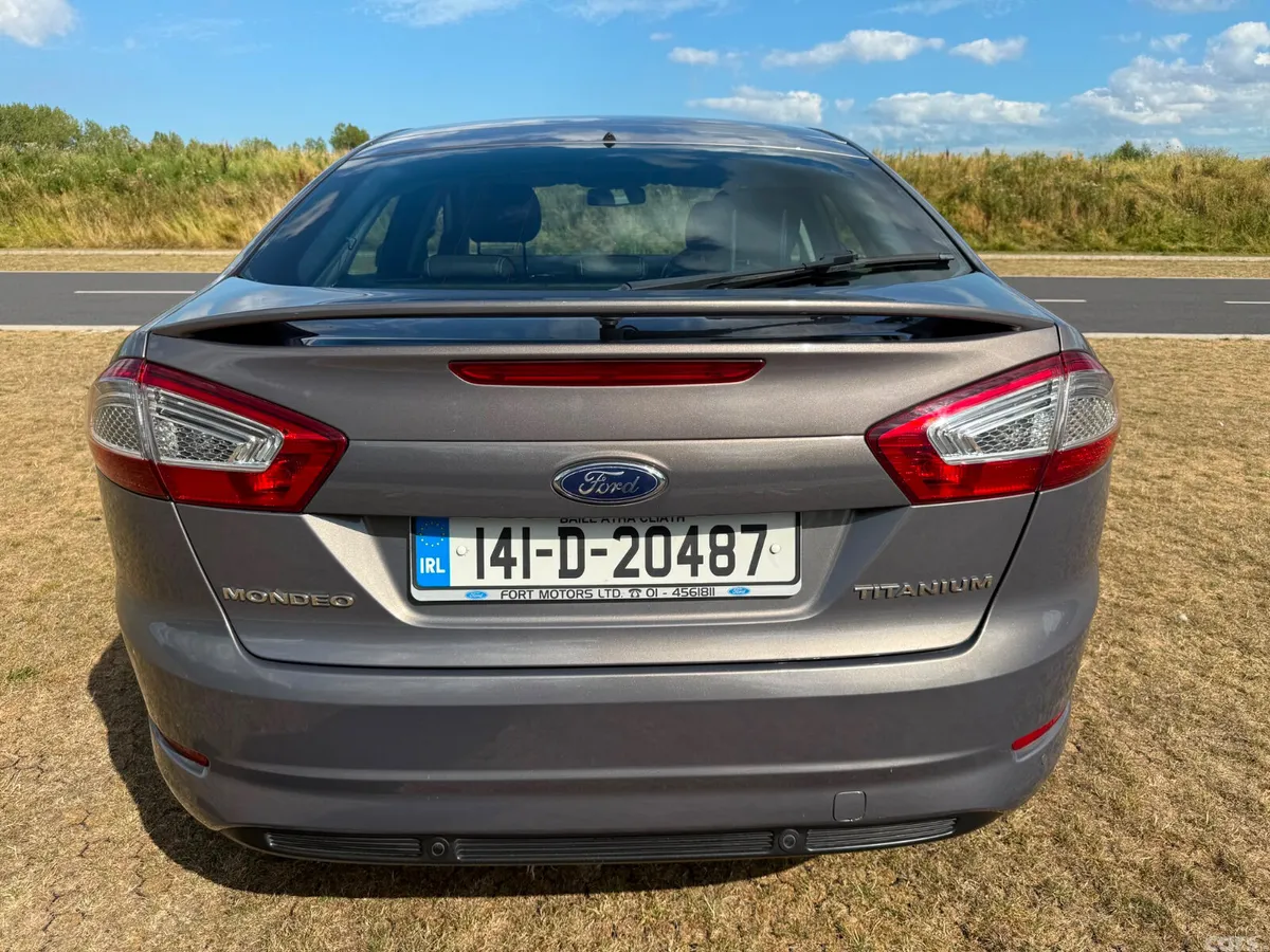 Ford Mondeo Hatchback, Diesel, 2014, Grey