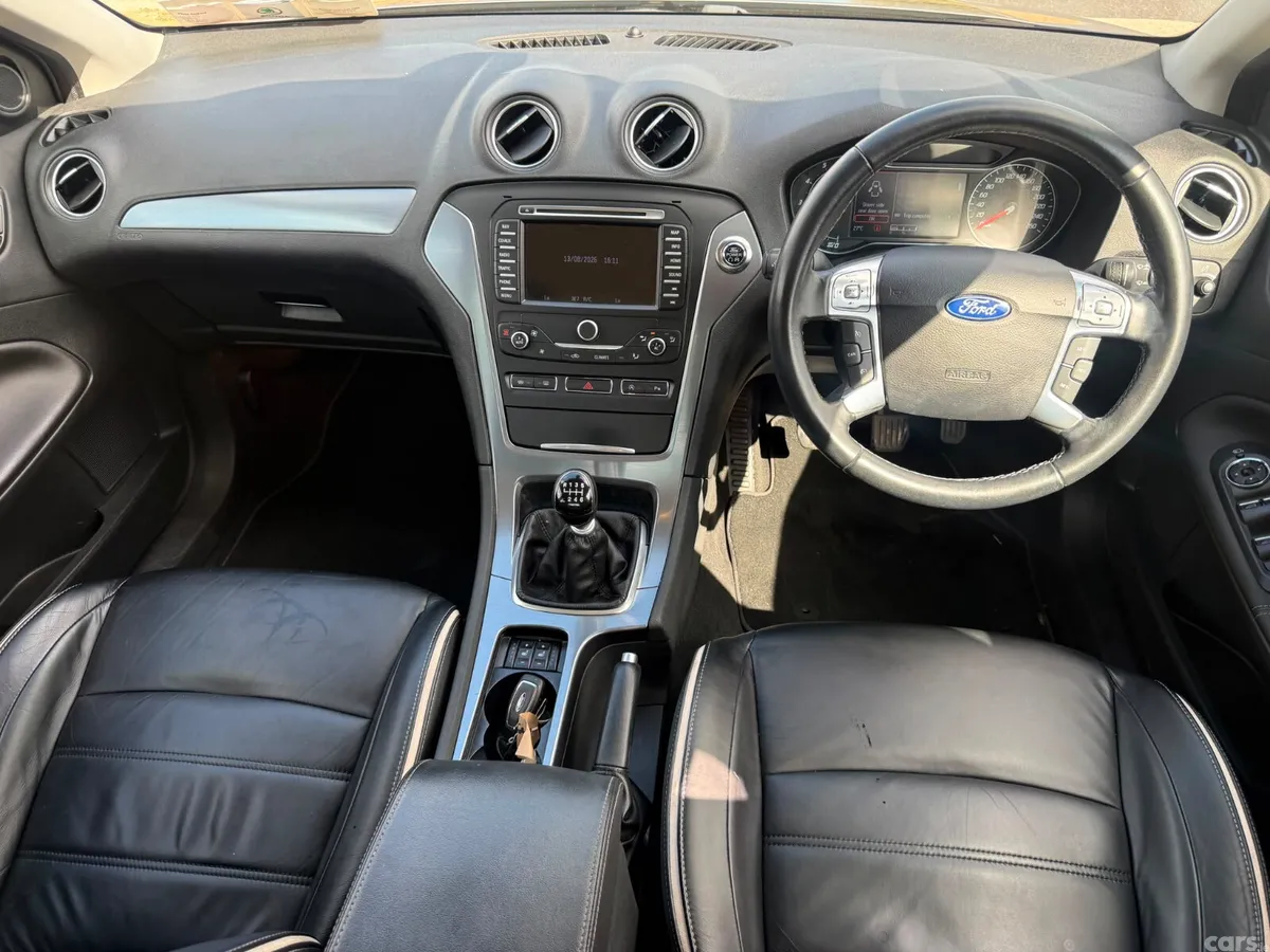 Ford Mondeo Hatchback, Diesel, 2014, Grey