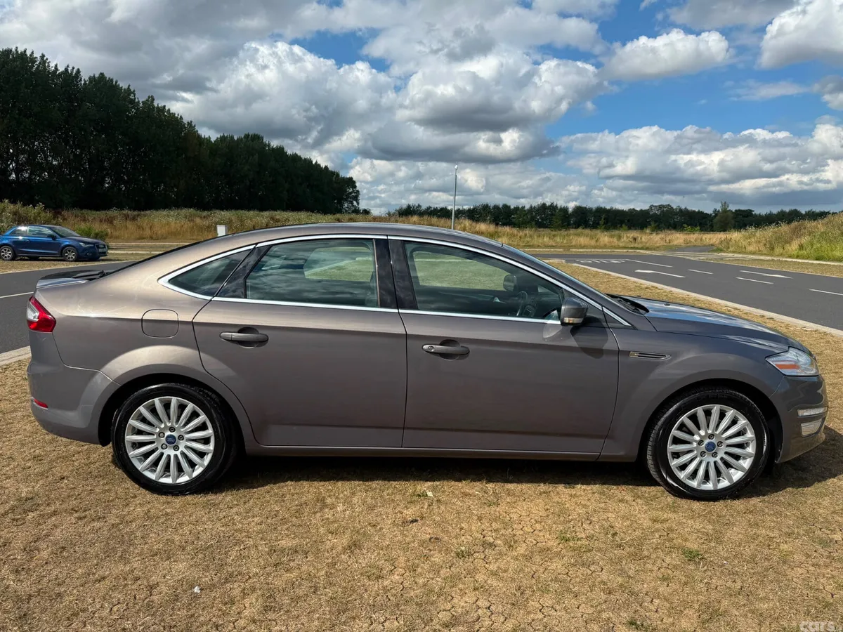 Ford Mondeo Hatchback, Diesel, 2014, Grey