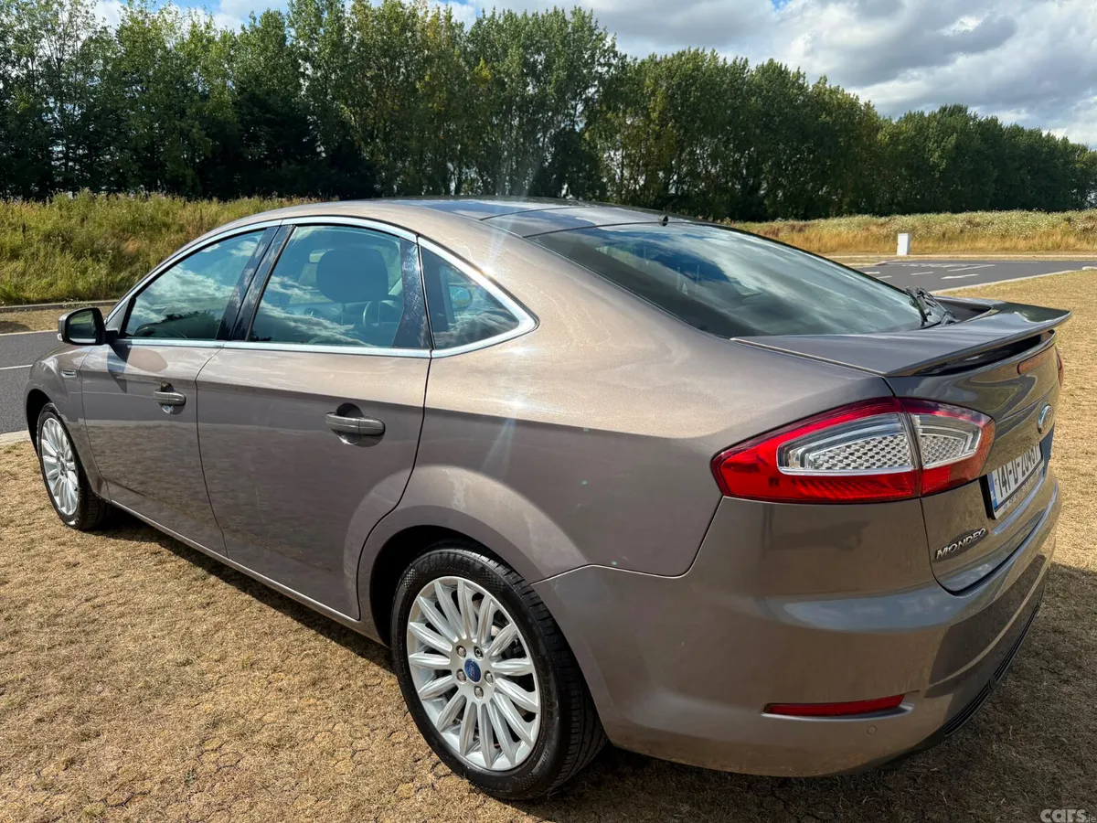 Ford Mondeo Hatchback, Diesel, 2014, Grey