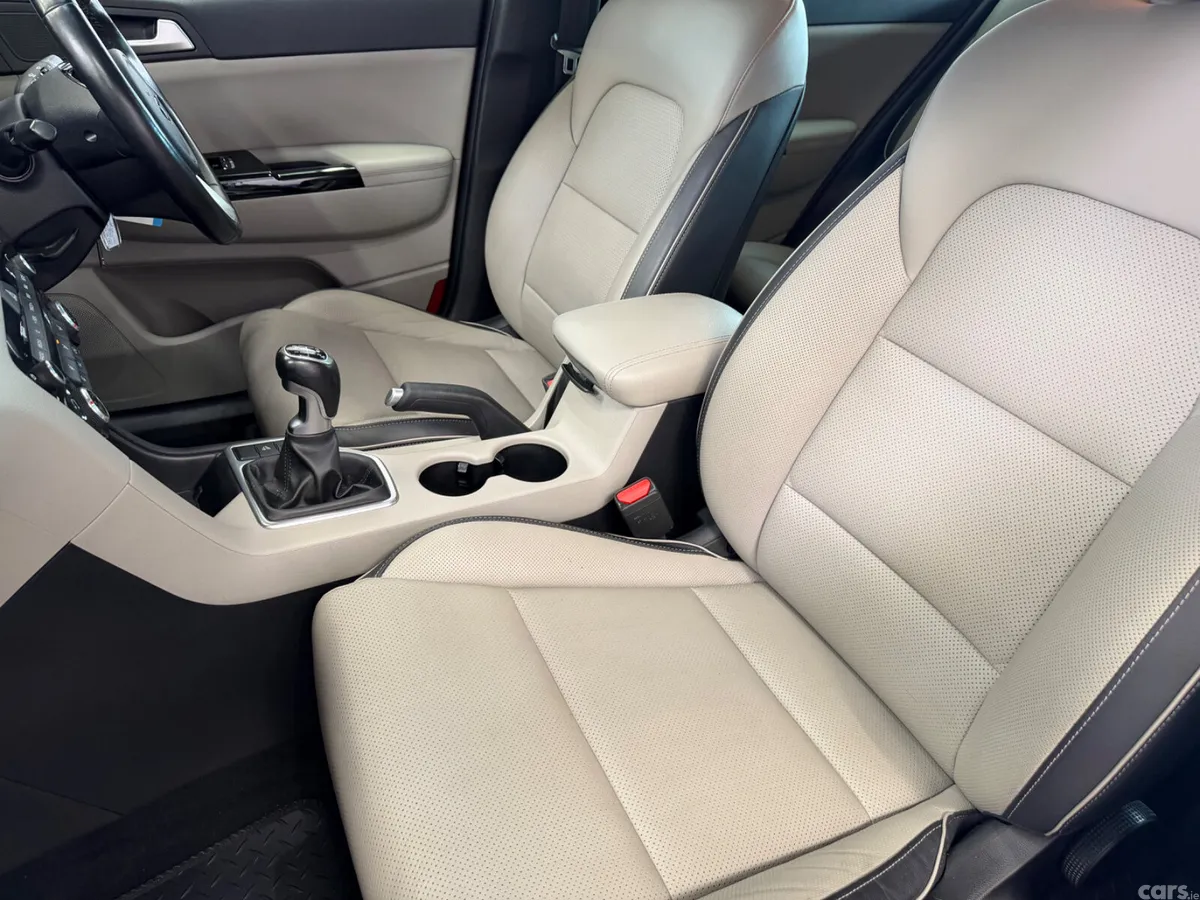 Kia Sportage SUV, Diesel, 2020, Blue