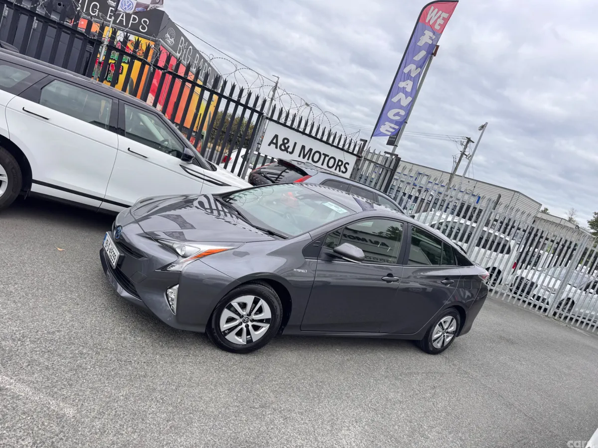 Toyota Prius Hatchback, Petrol Hybrid, 2019, Grey