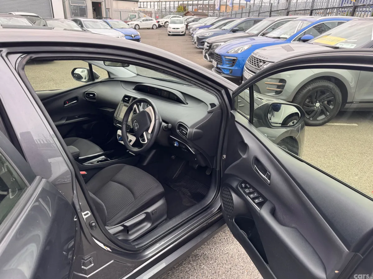Toyota Prius Hatchback, Petrol Hybrid, 2019, Grey