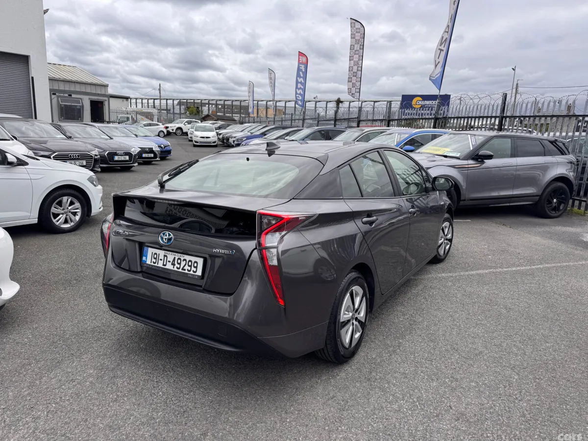 Toyota Prius Hatchback, Petrol Hybrid, 2019, Grey