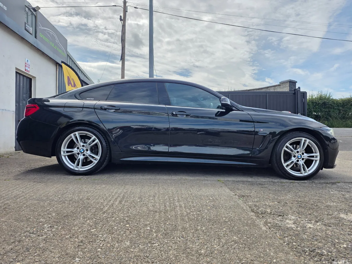 BMW 4-Series Coupe, Petrol, 2018, Black