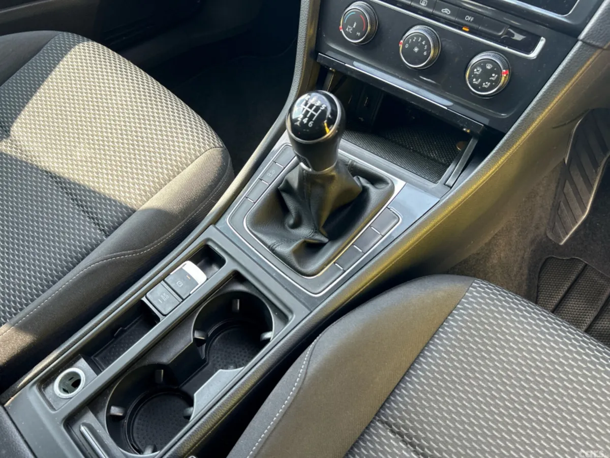 Volkswagen Golf Hatchback, Petrol, 2021, White