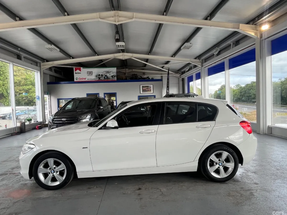 BMW 1-Series Hatchback, Petrol, 2017, White