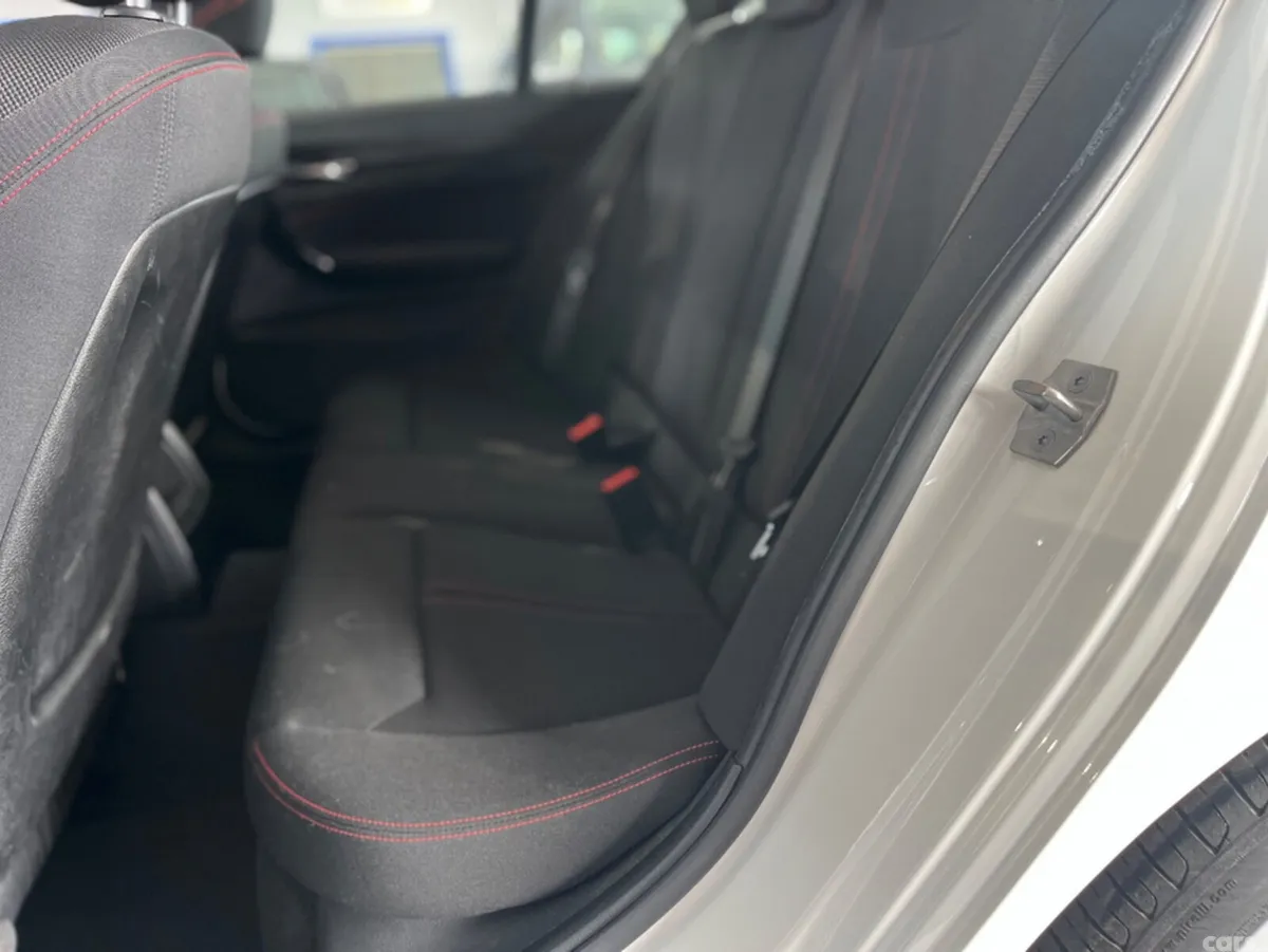 BMW 1-Series Hatchback, Petrol, 2017, White