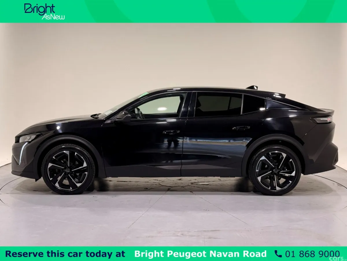 Peugeot 408 Hatchback, Petrol, 2023, Black