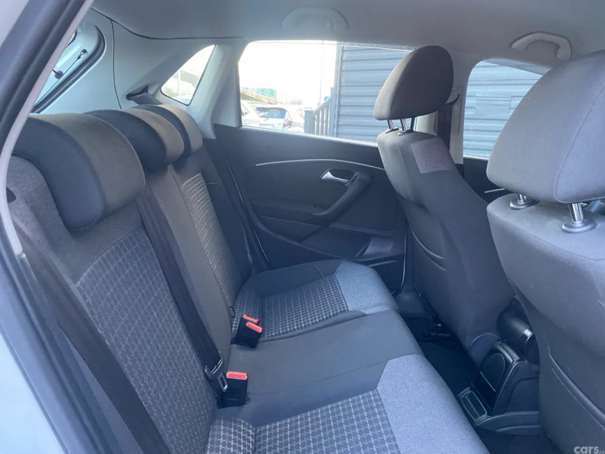 Volkswagen Polo Hatchback, Petrol, 2015, White
