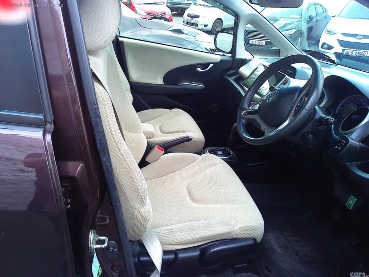 Honda Fit Hatchback, Petrol Hybrid, 2013, Bronze