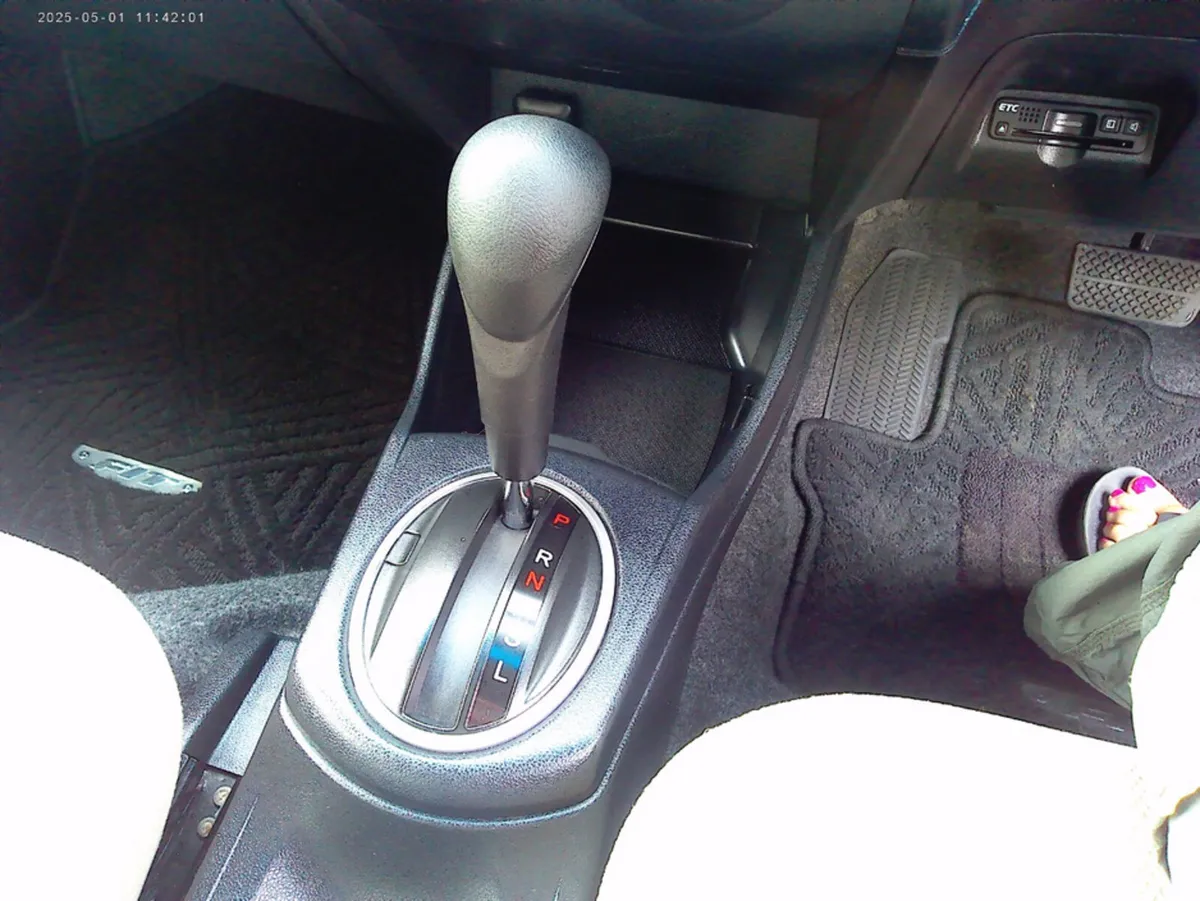 Honda Fit Hatchback, Petrol Hybrid, 2013, Bronze