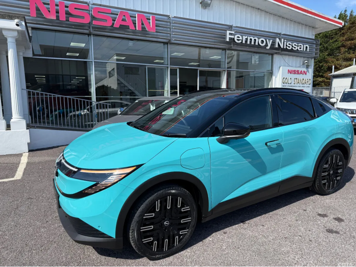 Nissan Leaf Hatchback, Electric, 2027, Blue