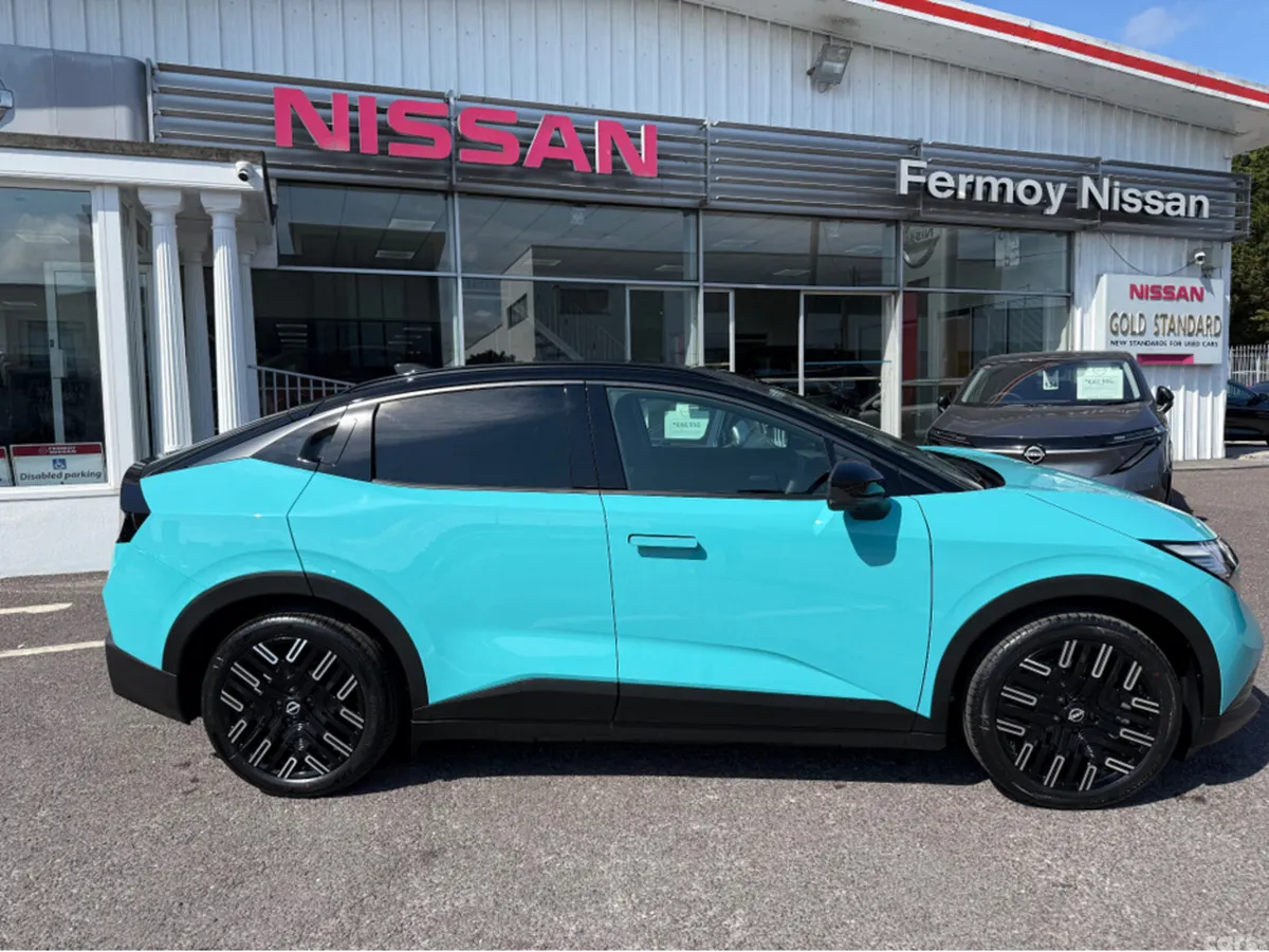 Nissan Leaf Hatchback, Electric, 2027, Blue