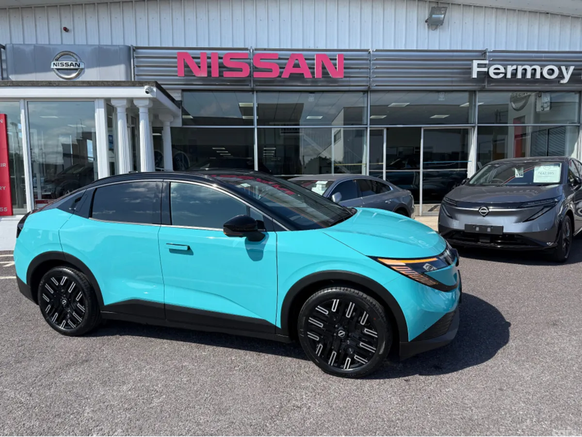 Nissan Leaf Hatchback, Electric, 2027, Blue