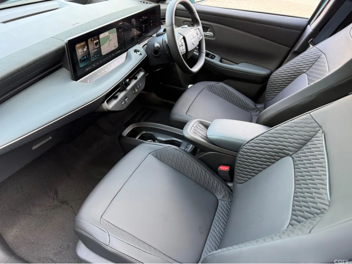 Nissan Leaf Hatchback, Electric, 2027, Blue