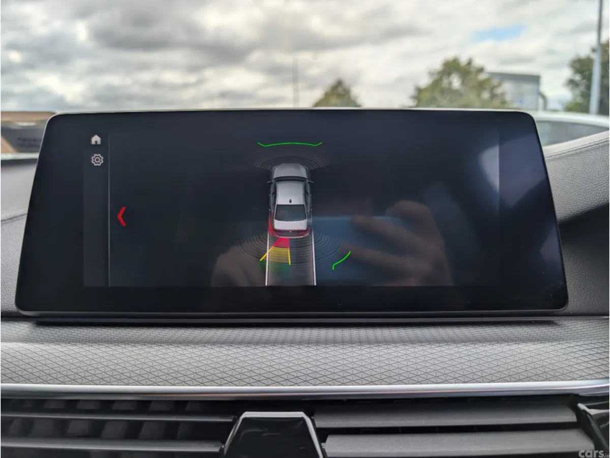 BMW 5-Series Saloon, Petrol Plug-in Hybrid, 2018, Blue